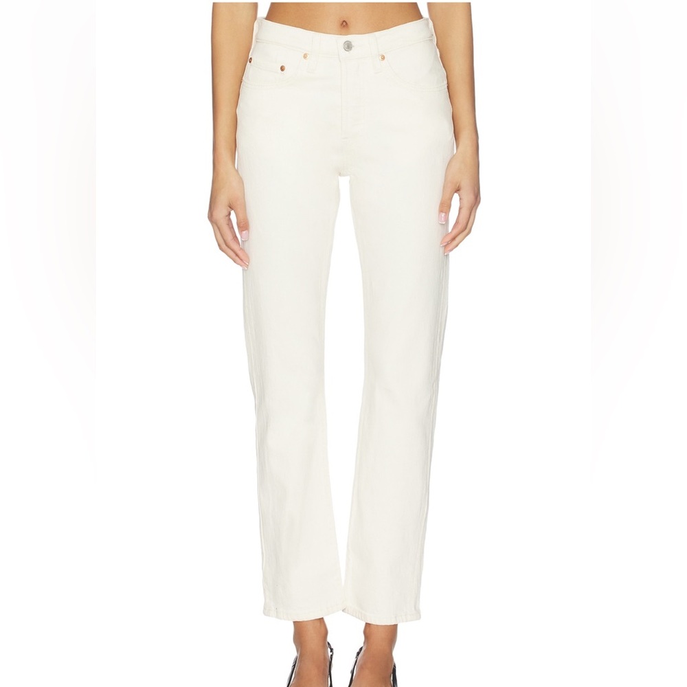 Levi's white straight leg jeans Size 27